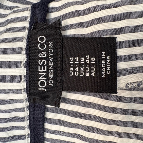 Jones New York Navy and White Striped Garment - Picture 6 of 6